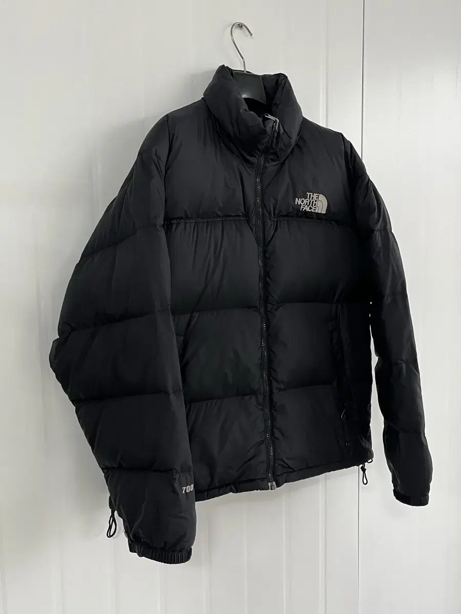 NORTHFACE 노스페이스 눕시 700 매트블랙 100