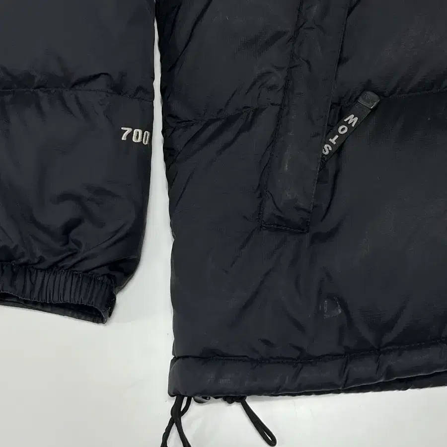 NORTHFACE 노스페이스 눕시 700 매트블랙 100