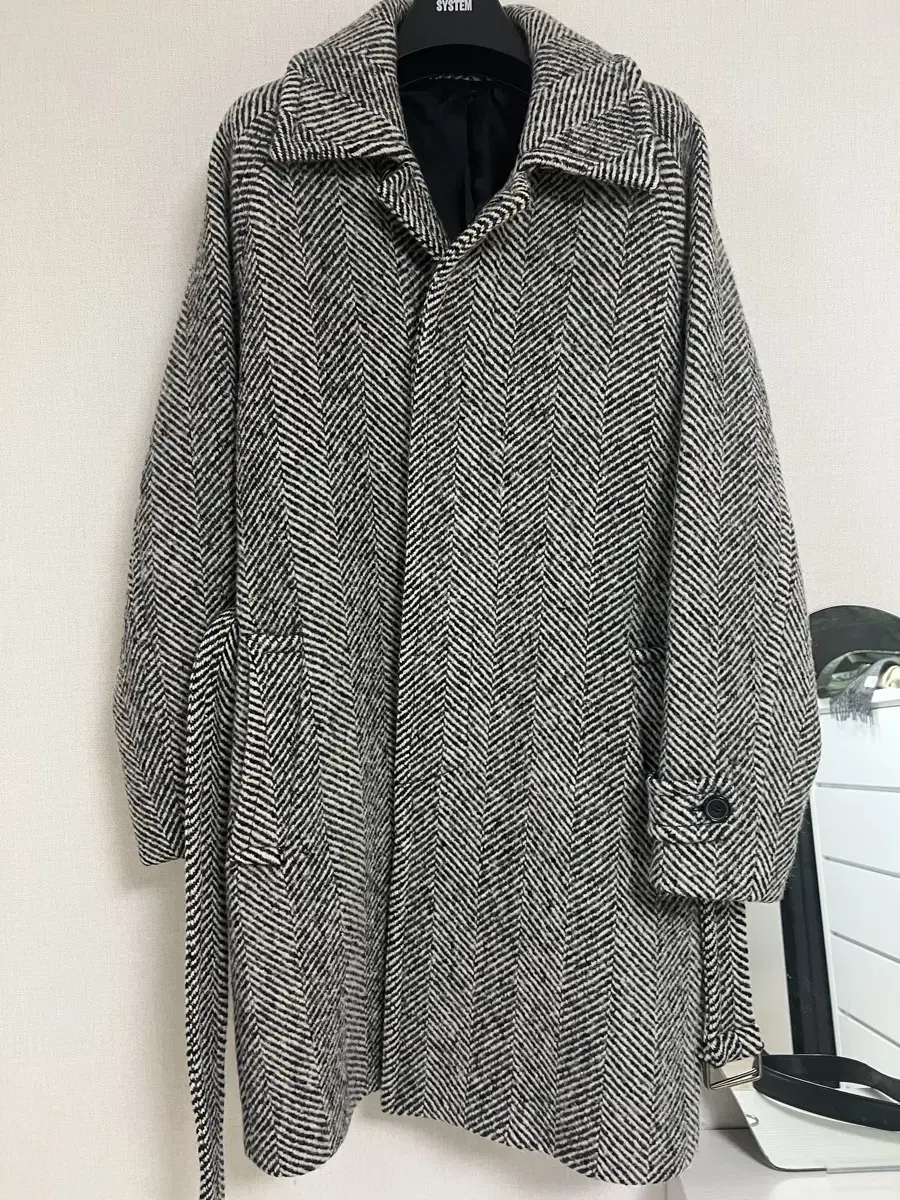 System Homme Herringbone Coat