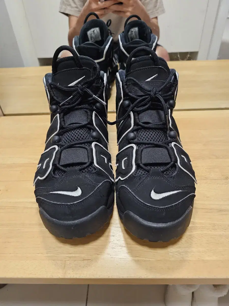 Nike Uptempo Black White 270