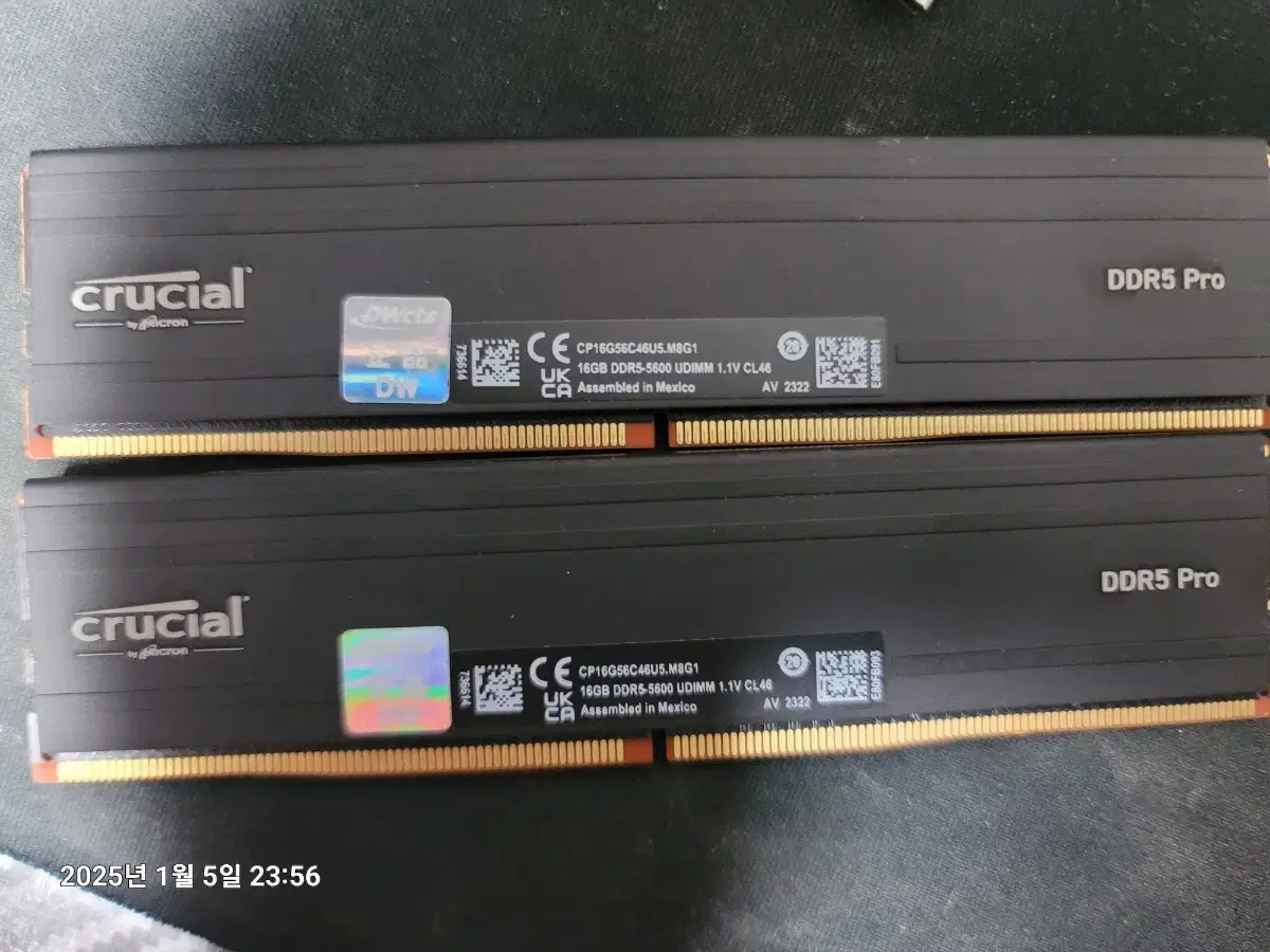 마이크론 크루셜 DDR5 Pro 5600 16GB 2장 대원 판매합니다.