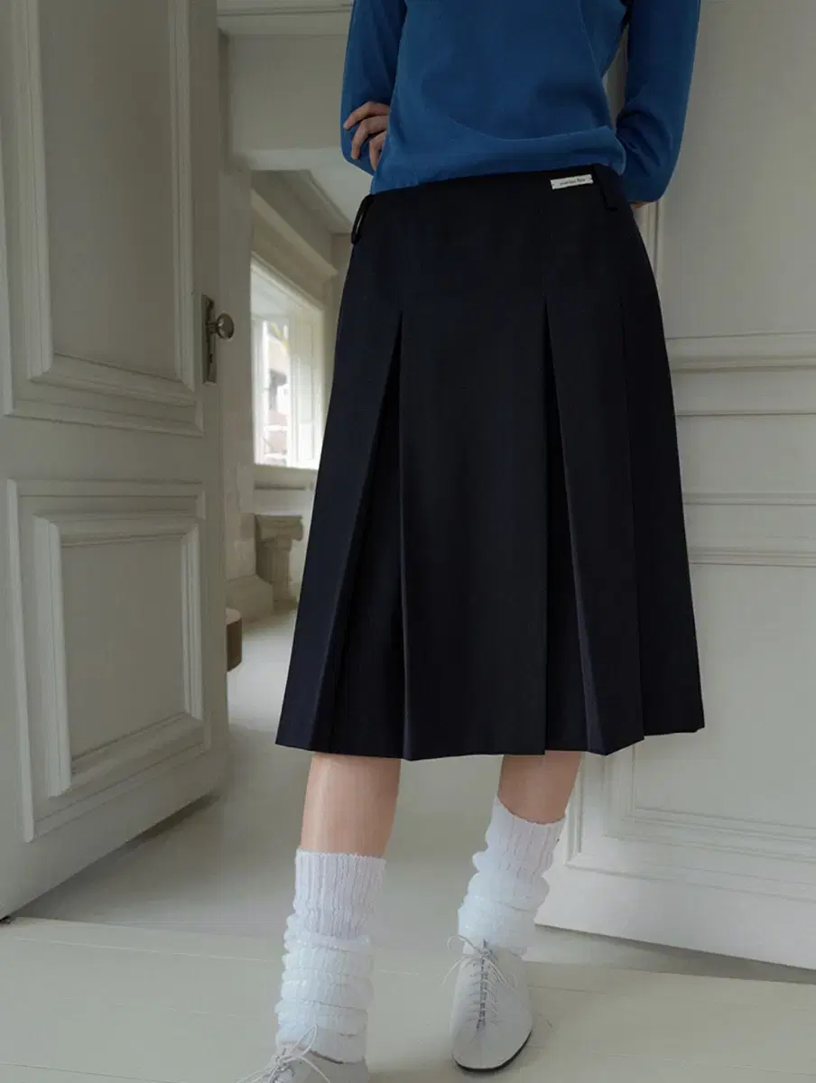 Overdouble-flared skirt navy WOOL PLATED SKIRT_NAVY