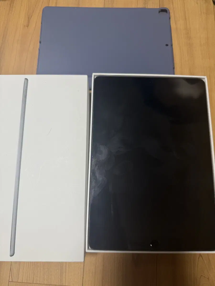 판매: iPad Air 3 (64GB, 스페이스 그레이)