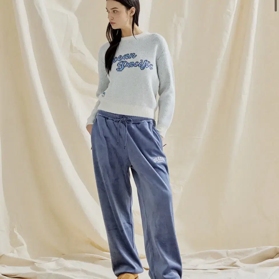 오션퍼시픽 OCEAN CURSIVE LOGO SWEATER 스웨터 팔아요