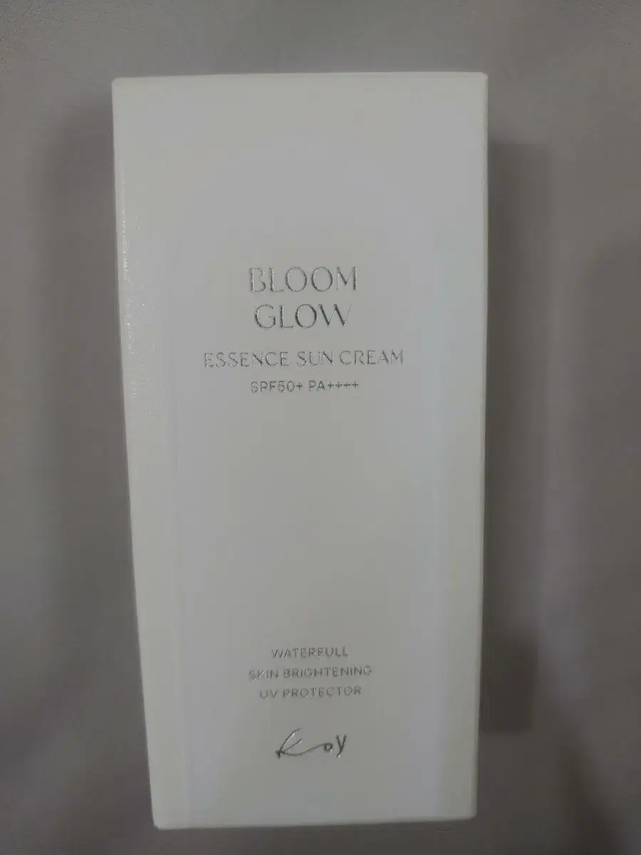 [Unsealed] Koy Koy Bloom Glow Essence Sunscreen