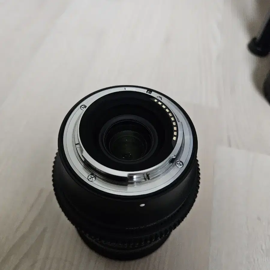 시그마 16-28mm f2.8 DG DN 소니 FE마운트