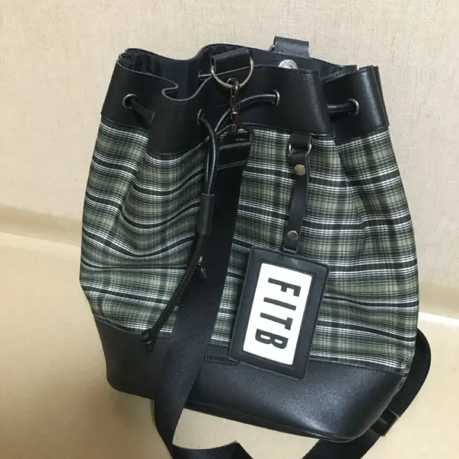 필인더블랭크 Yoko Bucket Bag (M)(check)