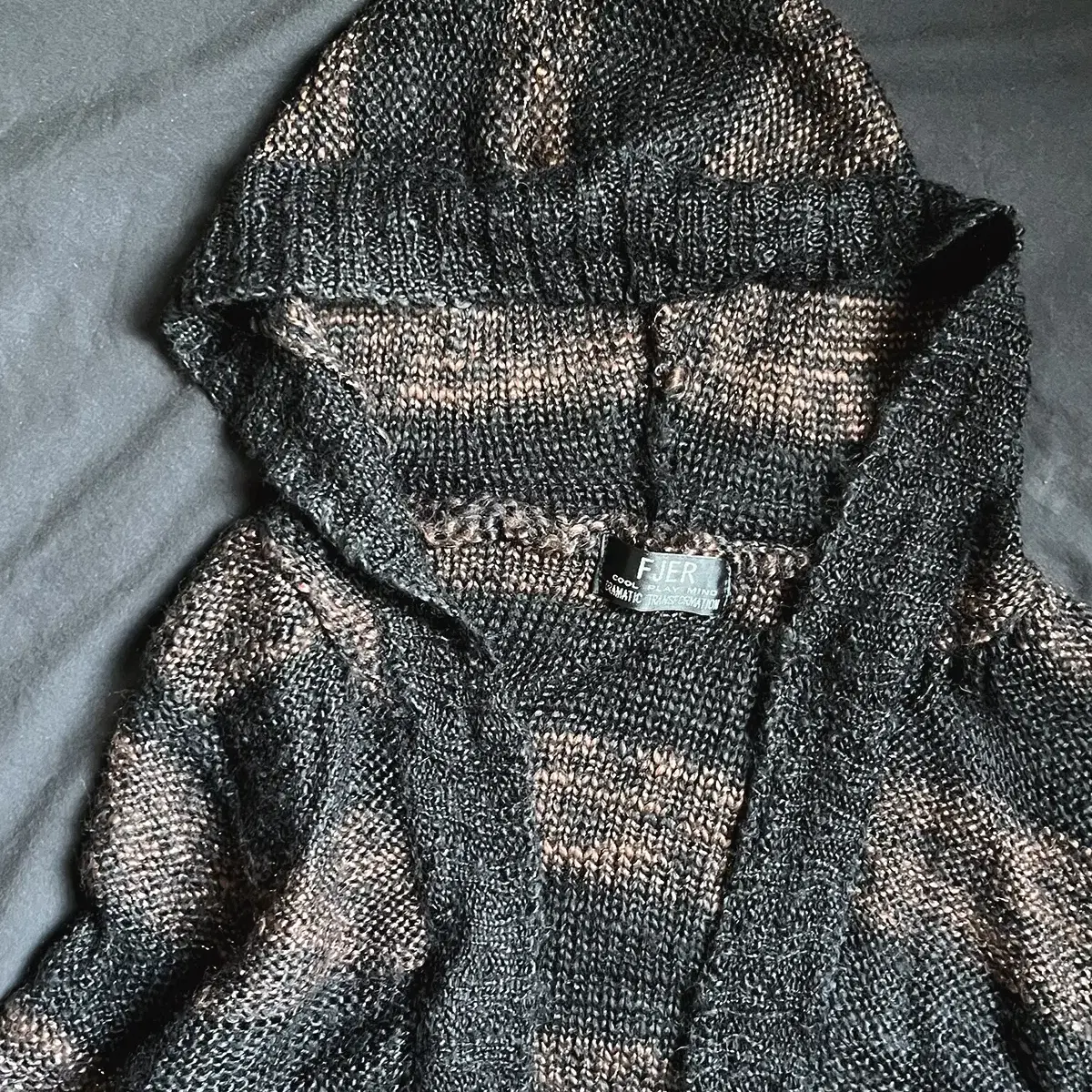 grunge stripe knit hood