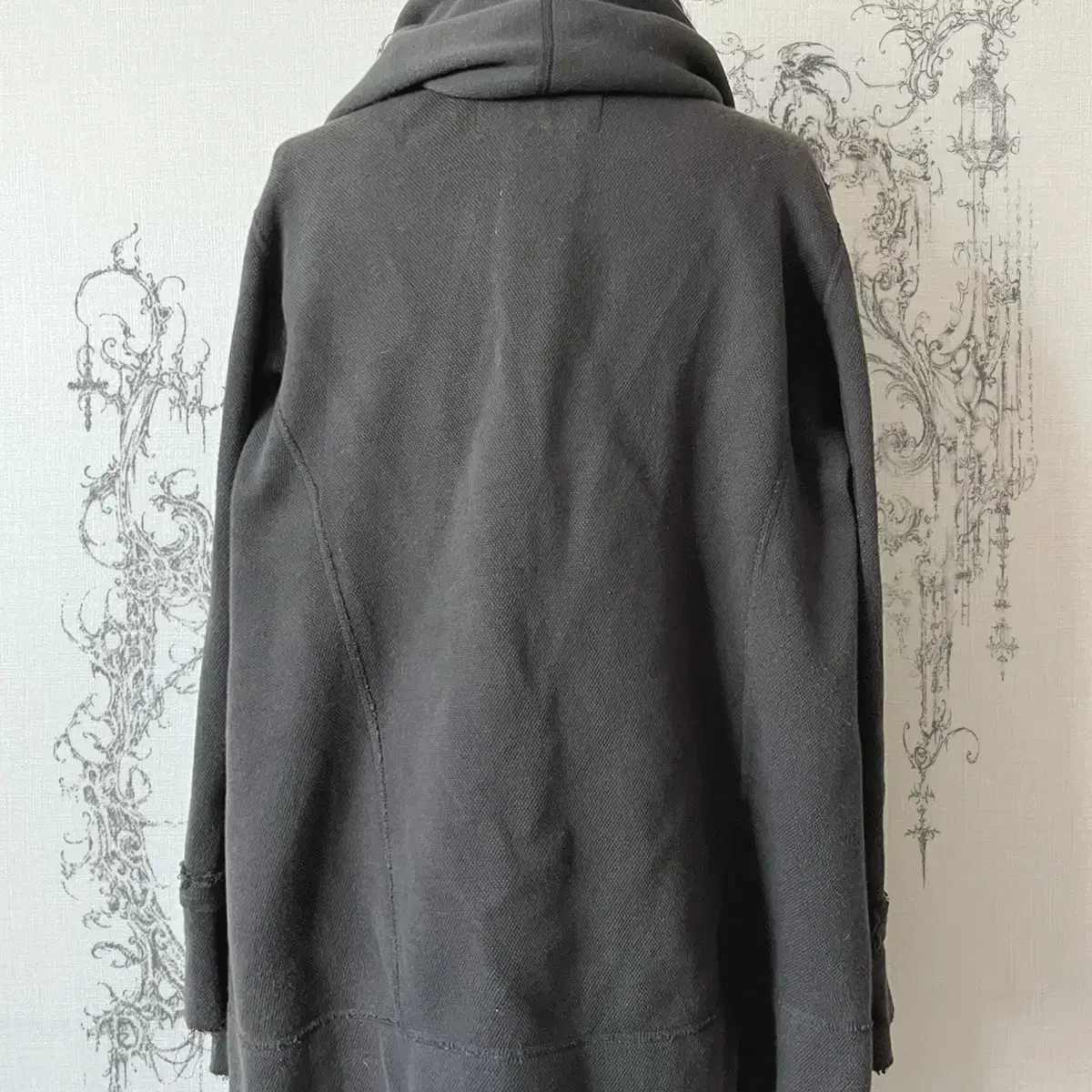 avant-garde cape zip-up