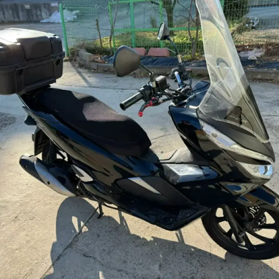 혼다 pcx150 abs 20년형 스마트키 차량 팝니다