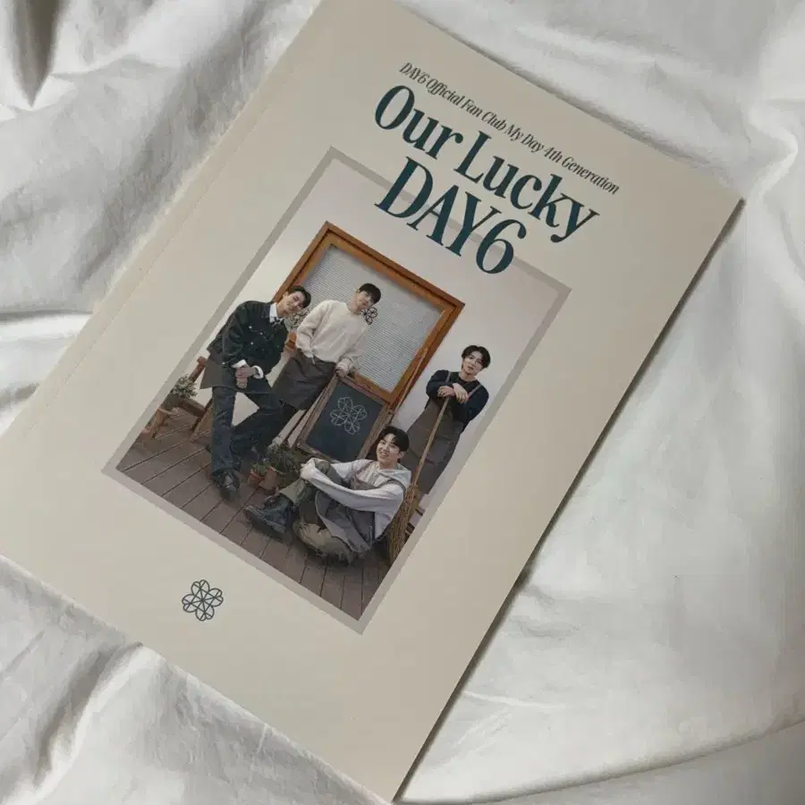 데이식스 앨범북 DAY6 4기 팬클럽 키트 Our Lucky DAY6