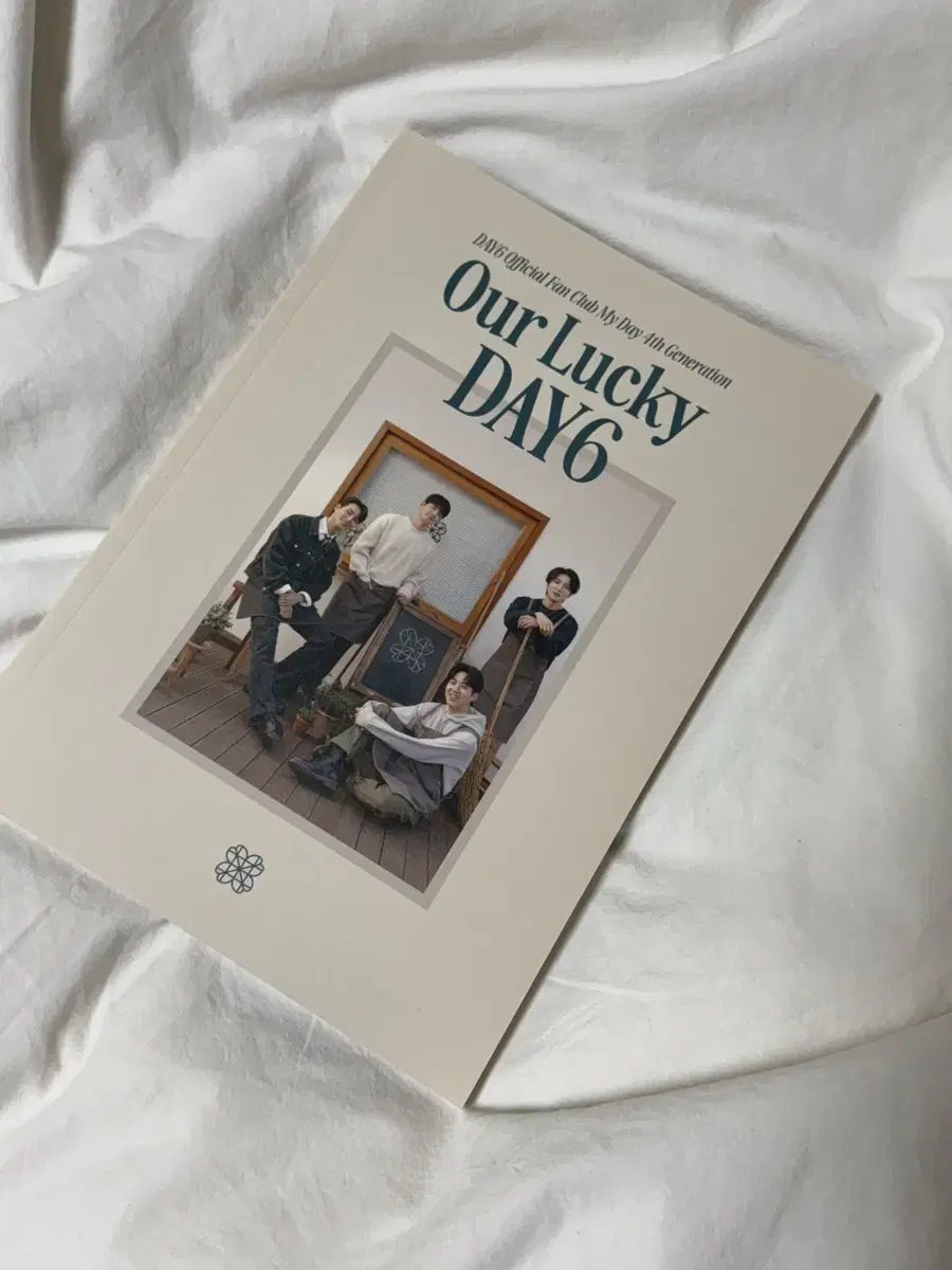 데이식스 앨범북 DAY6 4기 팬클럽 키트 Our Lucky DAY6