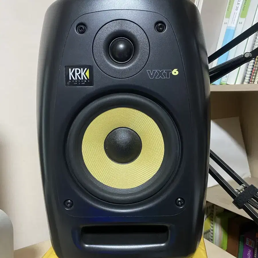 KRK VXT6 모니터 스피커 1조 판매합니다