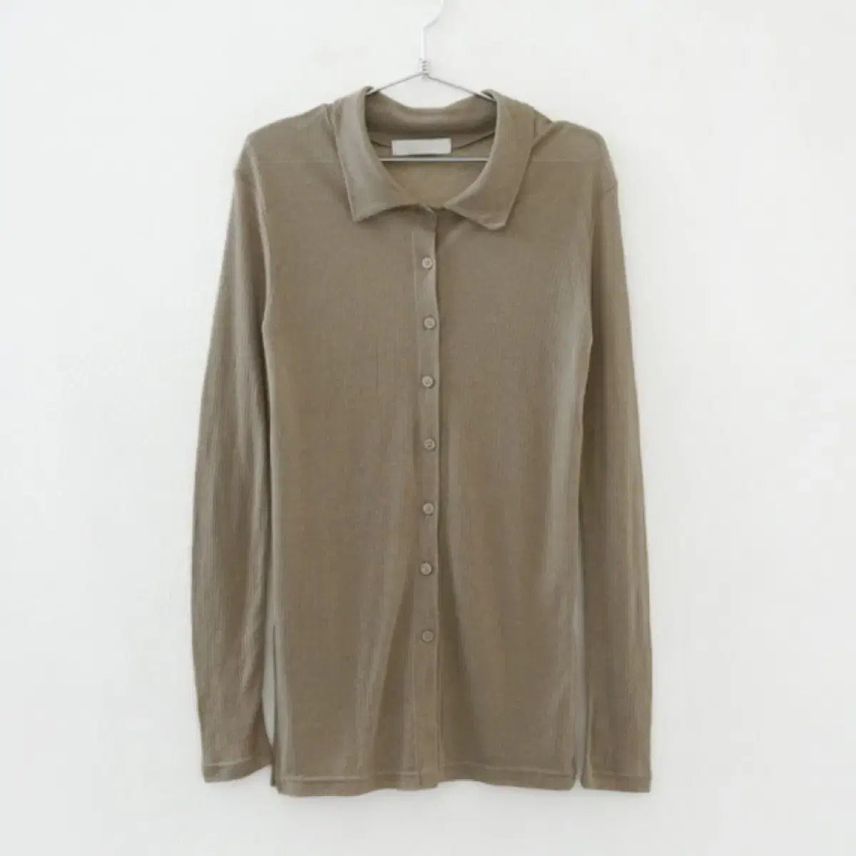 애프터먼데이 Tencel Long Slit Shirt Khaki