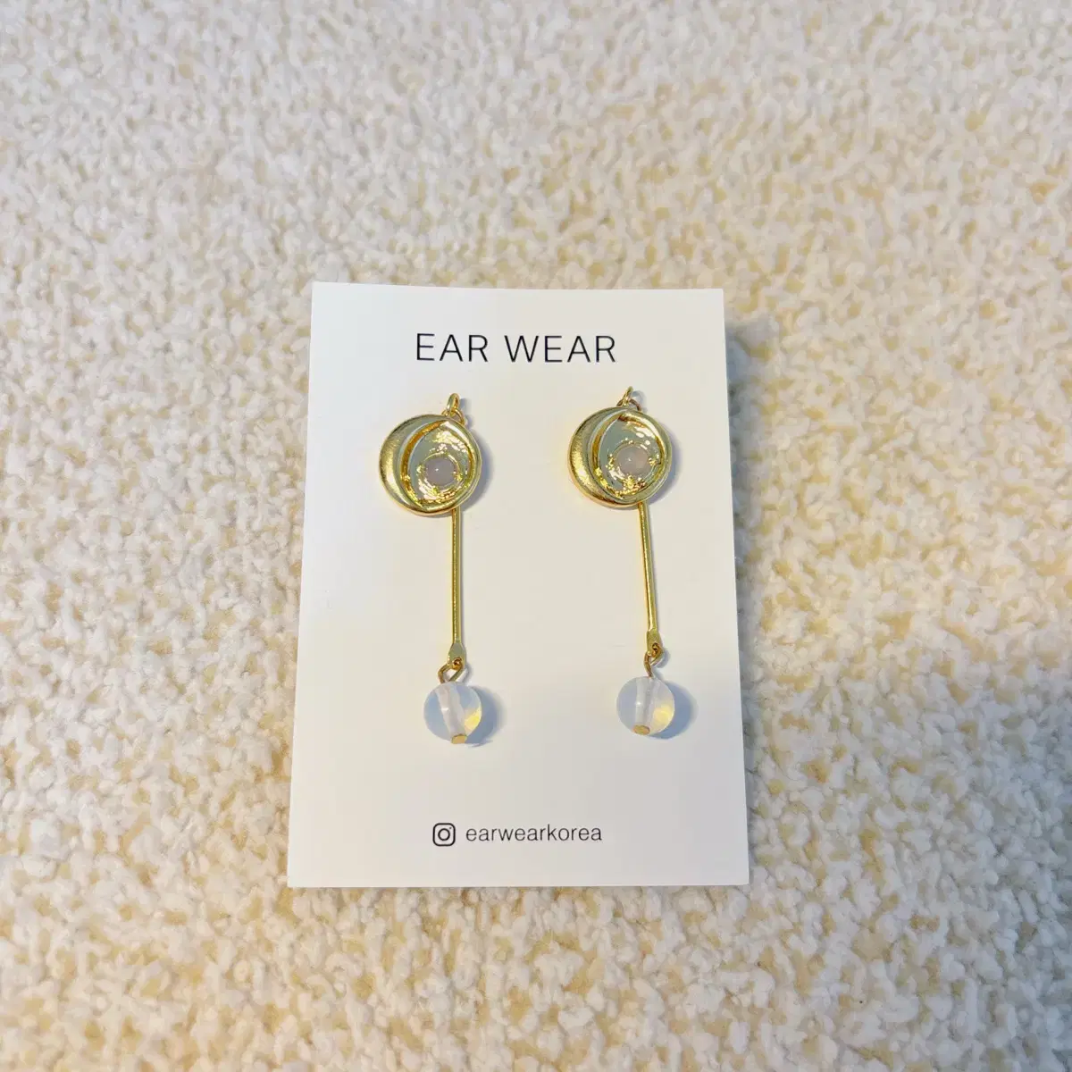 핸드메이드/새상품) EAR WEAR 골드문 오팔원석 귀걸이/귀찌 (골