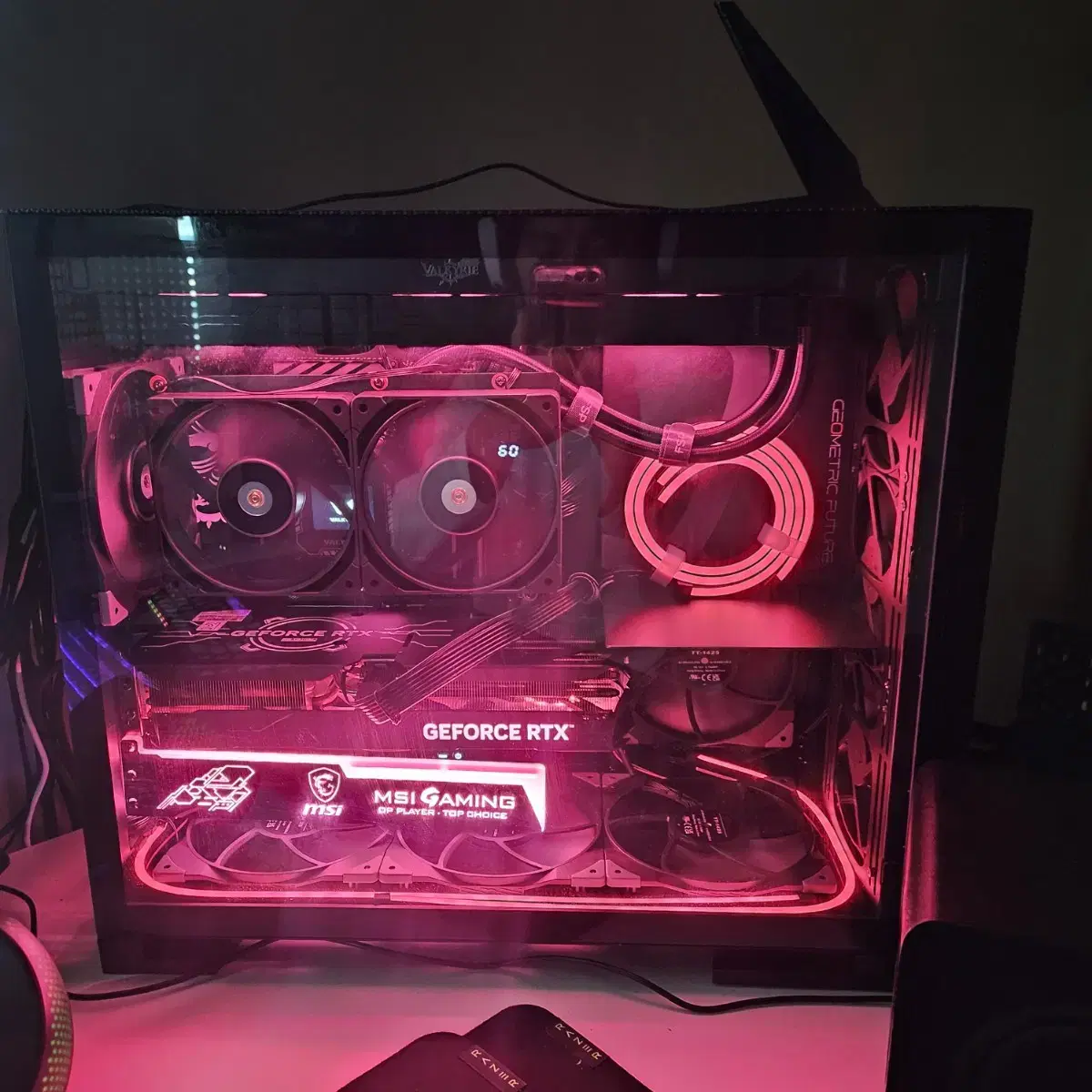 9800x3d 4070ti super 신품 팝니다