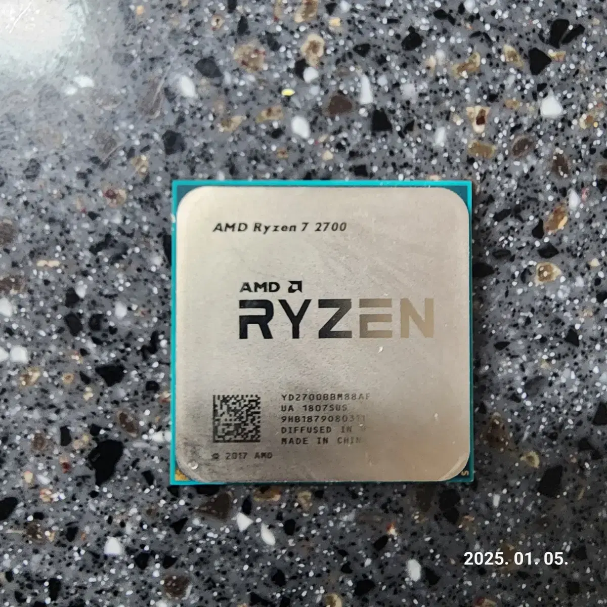 amd7 2700cpu+정품amd 쿨러 팝니다