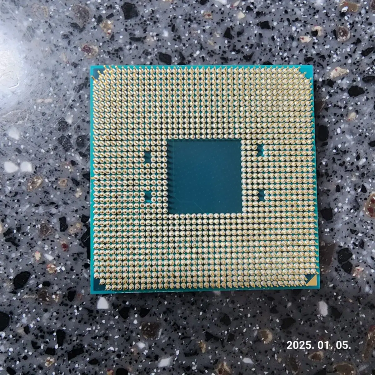 amd7 2700cpu+정품amd 쿨러 팝니다