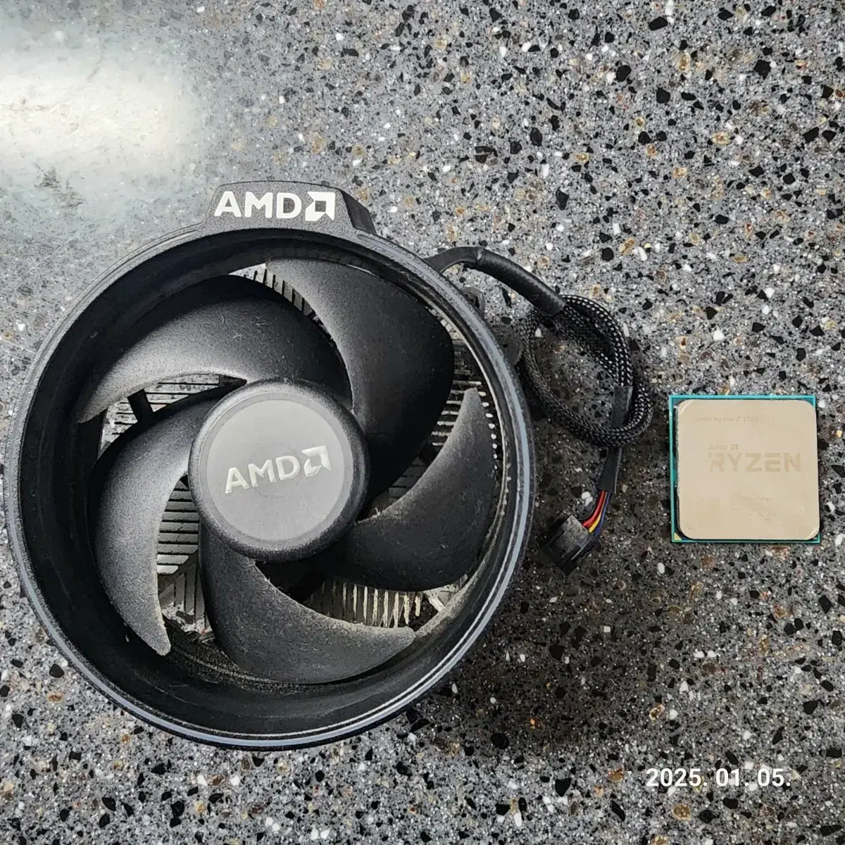 amd7 2700cpu+정품amd 쿨러 팝니다