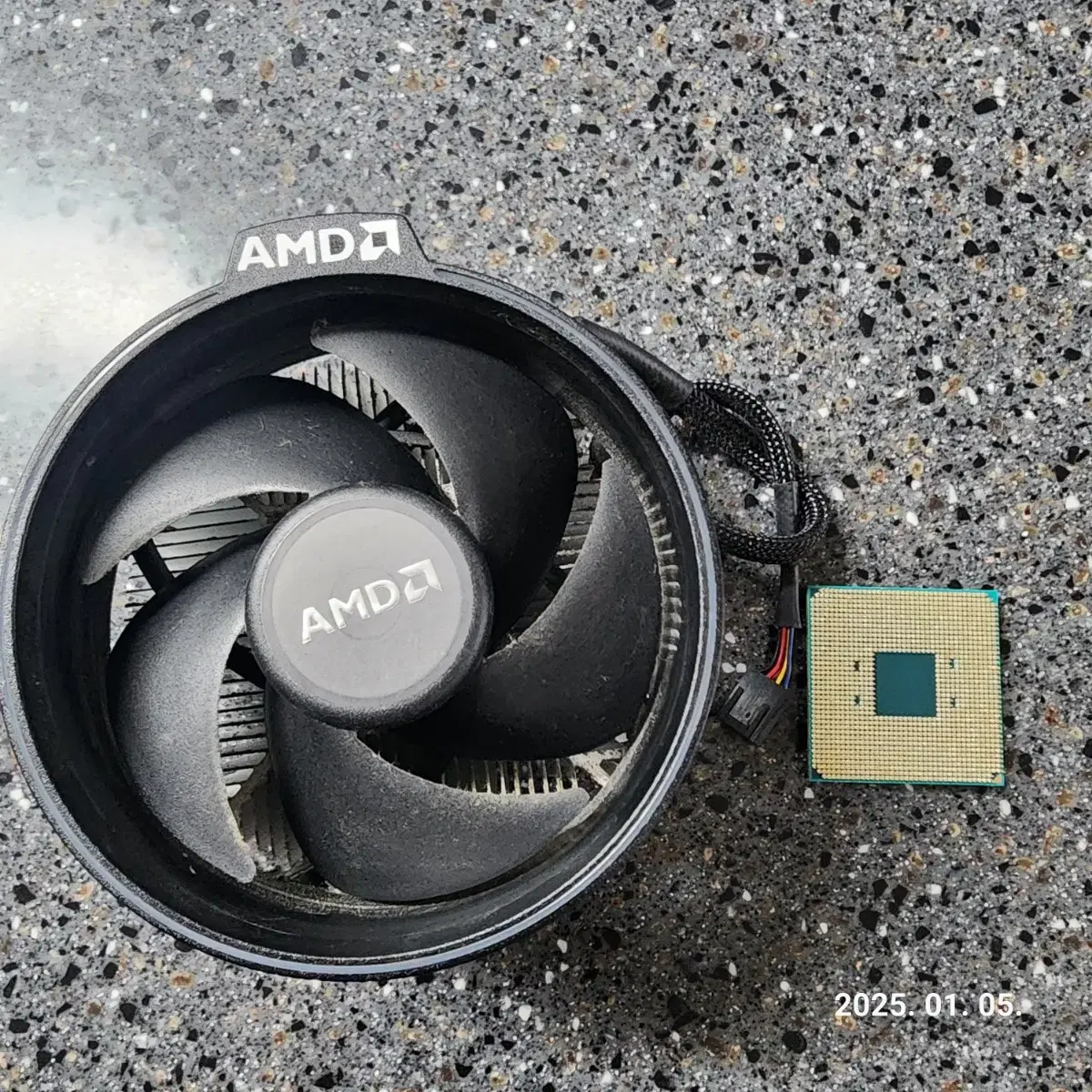 amd7 2700cpu+정품amd 쿨러 팝니다