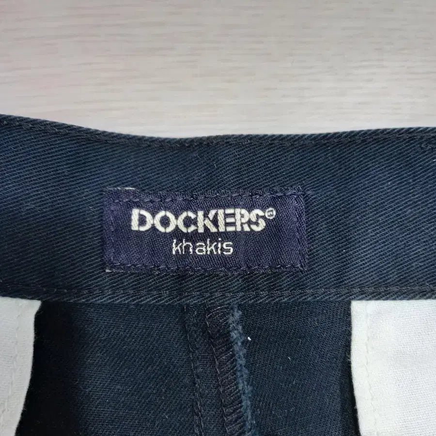 31 DOCKERS Khakis 헤리티지 치노팬츠 네이비 31-378