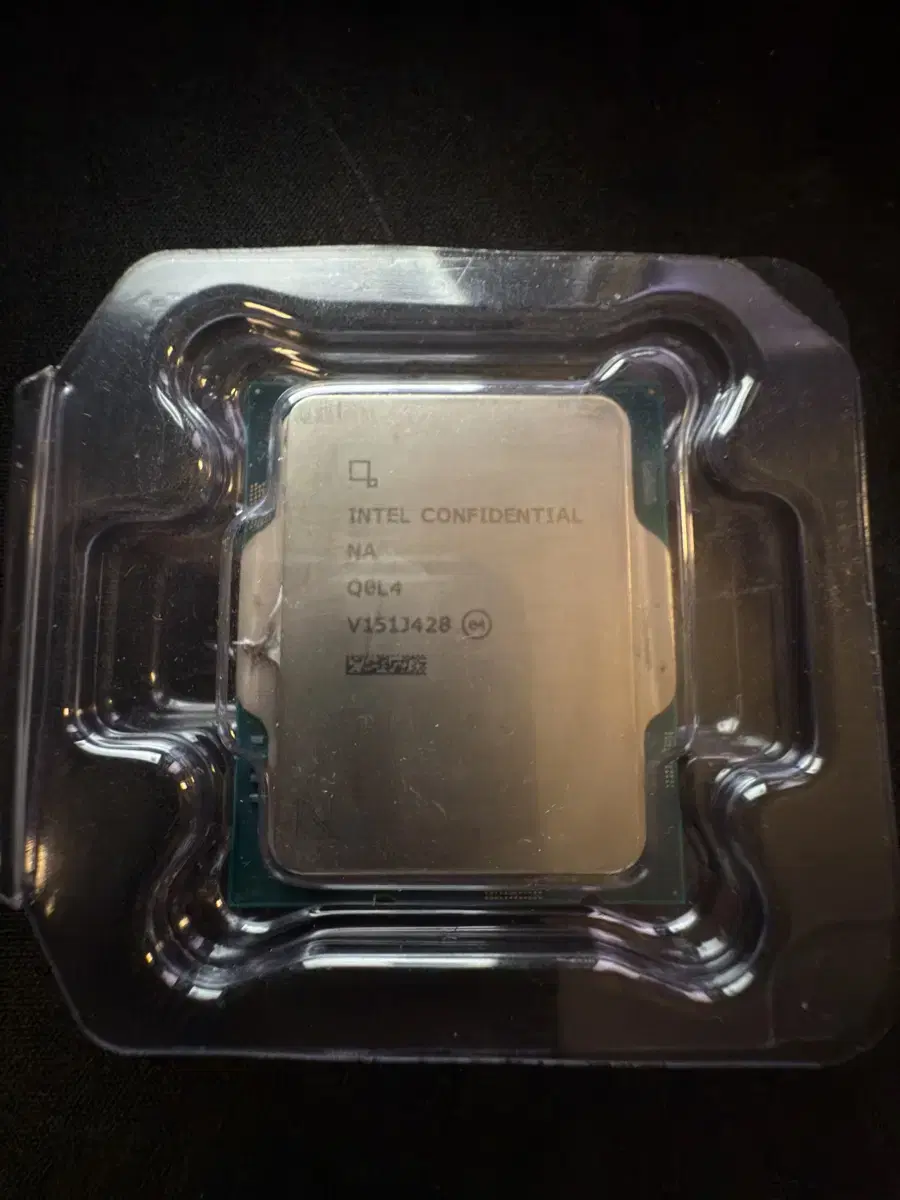 i9-13900 ES CPU (Q0L4) 판매합니다