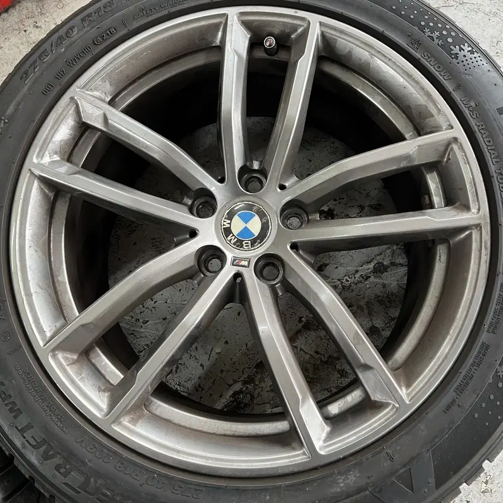 [중고]BMW 18인치휠 윈터타이어 SET 2454518 2754018