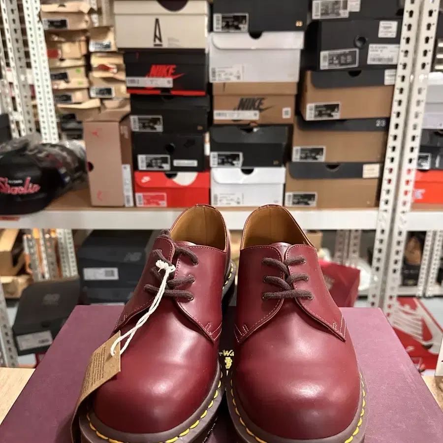 닥터마틴 1461 made in England Oxblood red