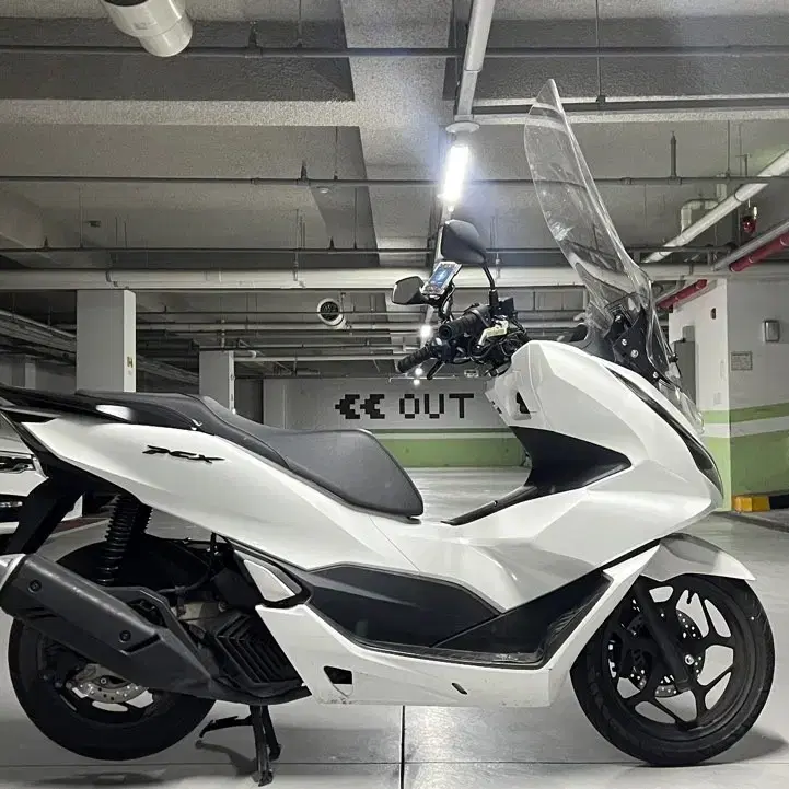 pcx125 23년식 1만5천키로 팝니다