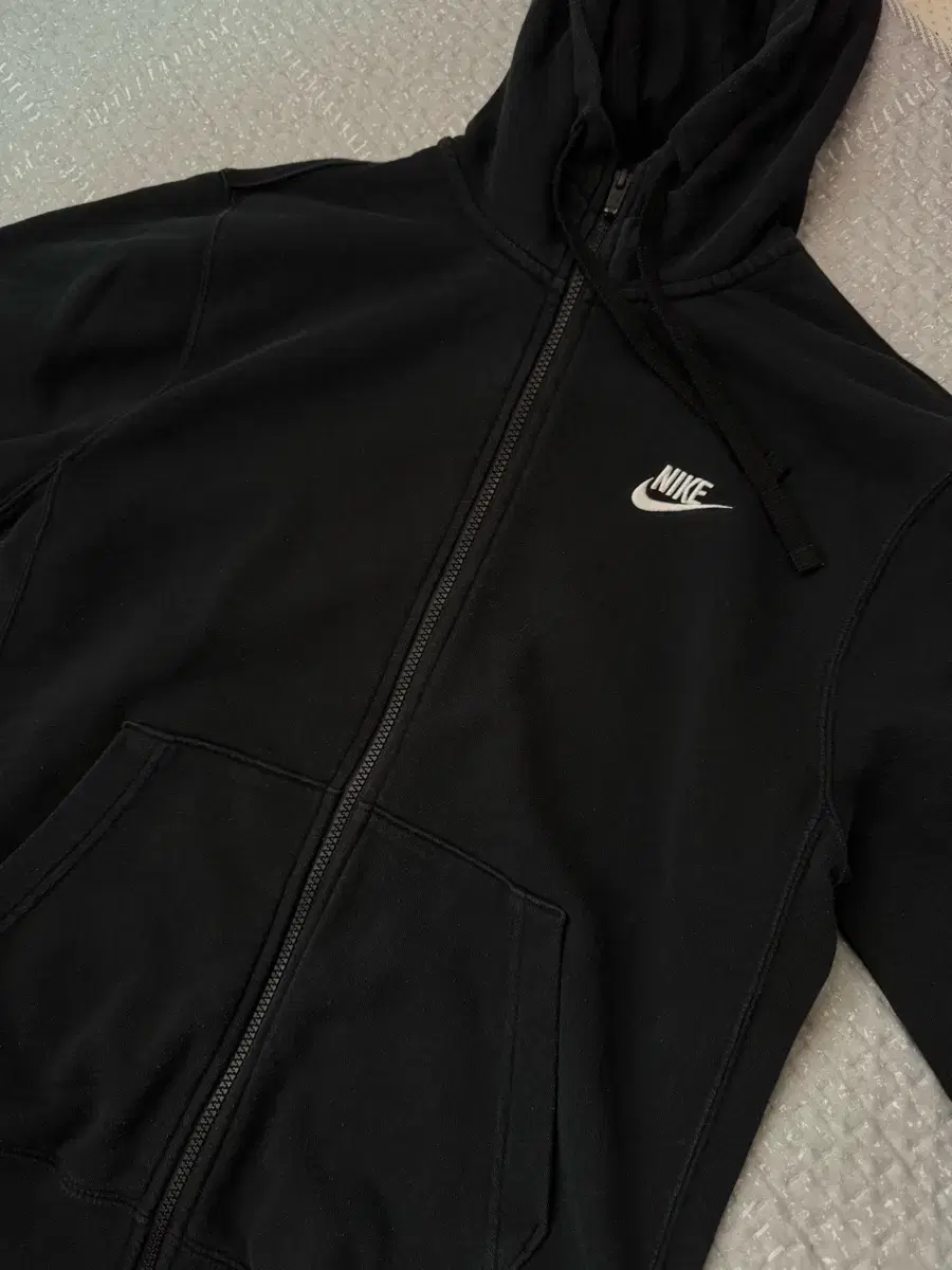 [M] Nike Black Hoodie Zip Up