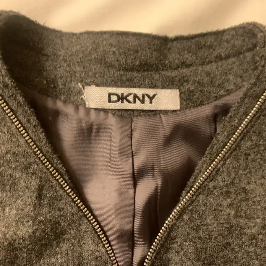 DKNY 모 베스트 5566