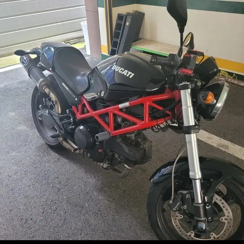 두가티700cc