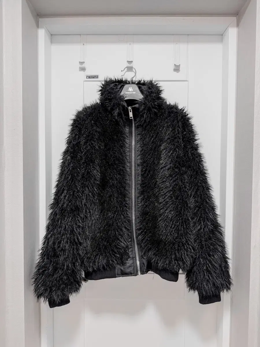 Over-fit fur jacket black unisex vintage