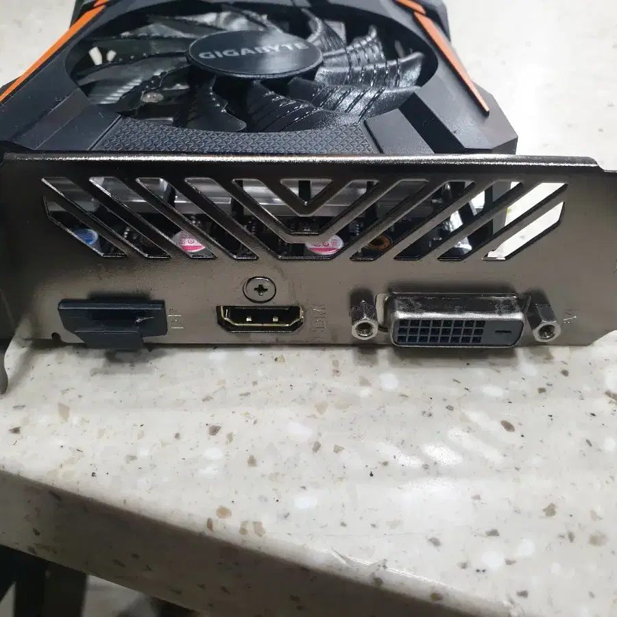 기가바이트 gtx1050 그래픽카드