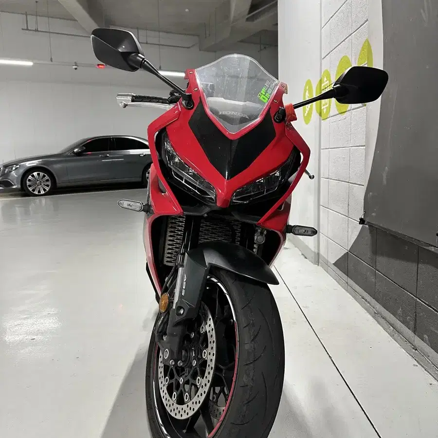 CBR650R 23년식 팝니다.