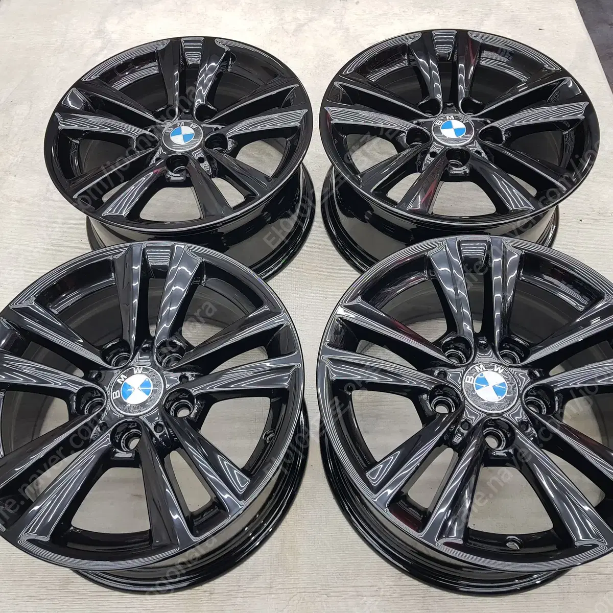 중고 16인치 순정정품휠 BMW3시리즈 F30,포터2 호환 유광블랙 판매