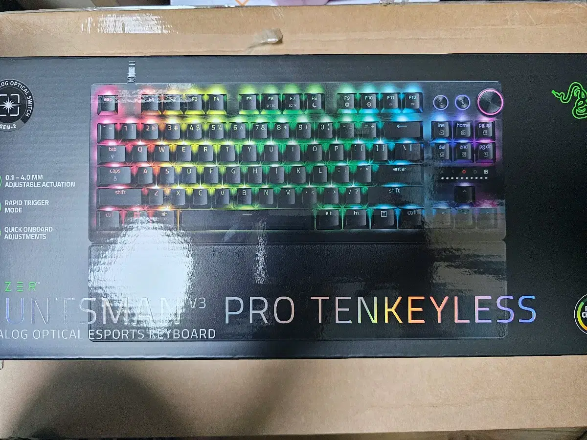 레이저 헌츠맨 Huntsman V3 pro tkl 블랙 미개봉 새제품