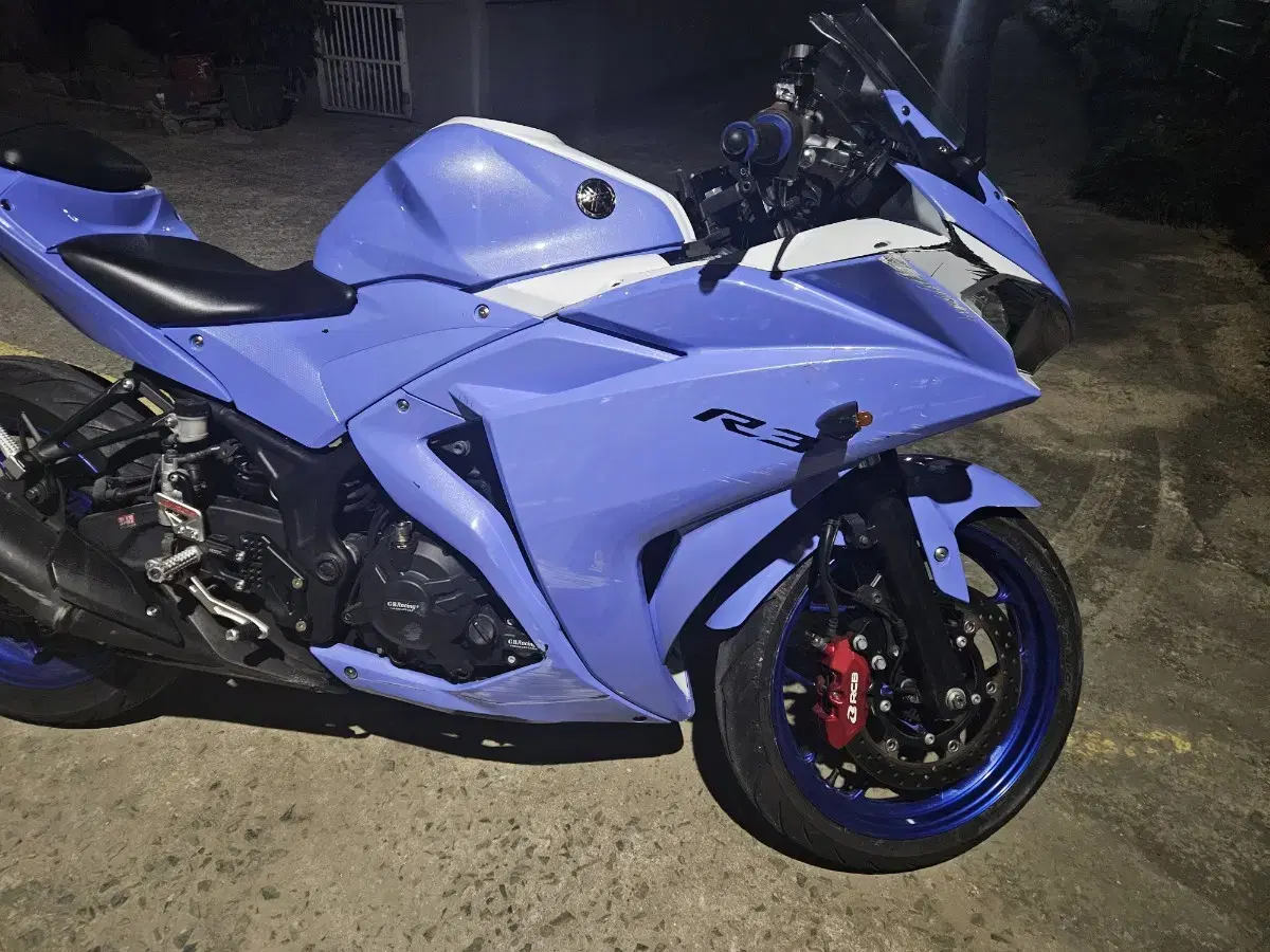 yzf r3. 17년식 팝니다