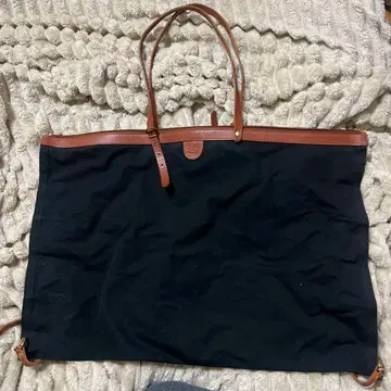 IL BISONTE 블랙 토트백 수납 가방 없음