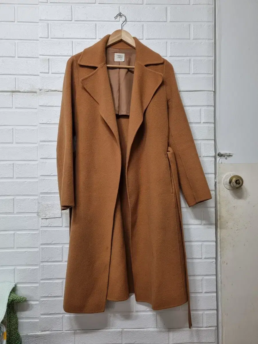 Enrico coveri Camel coat size 66