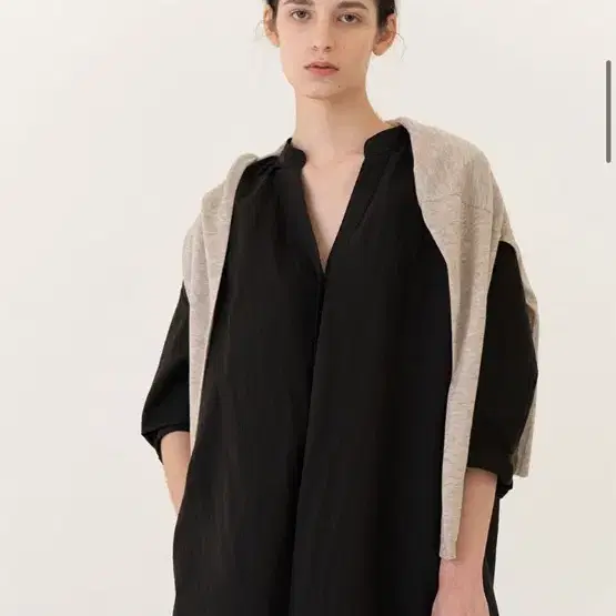 킨더살몬 원피스 블랙 relaxed fit shirt dress