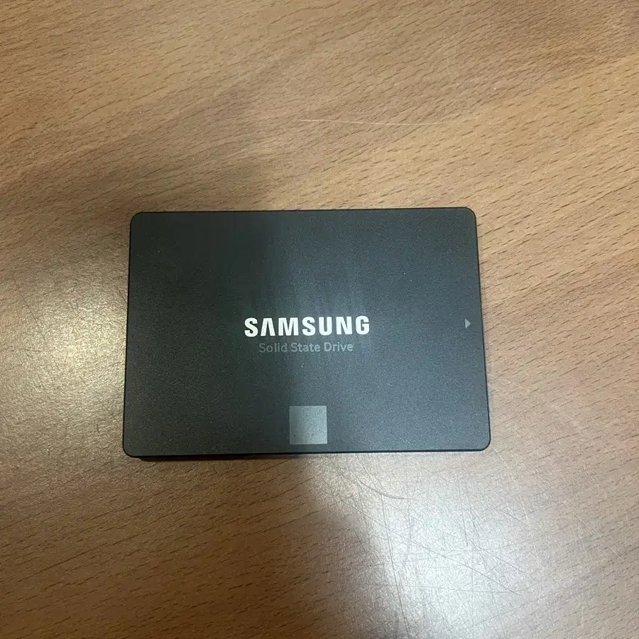 삼성 860evo ssd 500gb 팝니다.