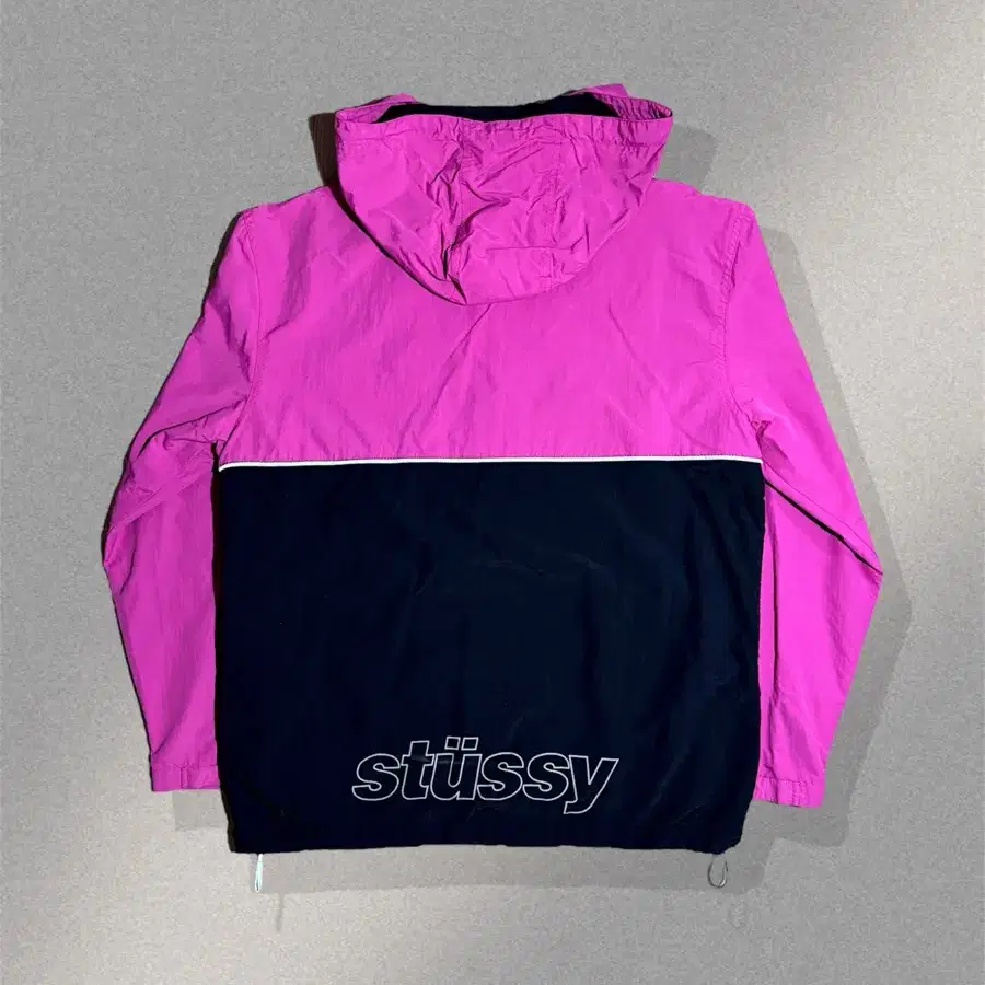 STUSSY