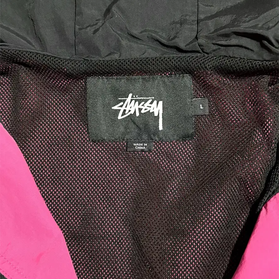 STUSSY