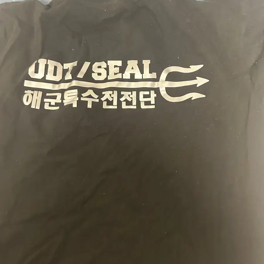 Udt 반팔