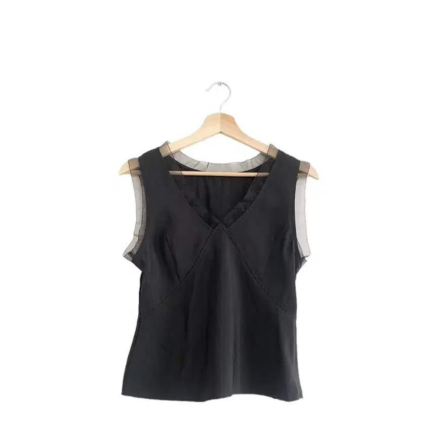 DW. Lily flare sleeveless Blouse black