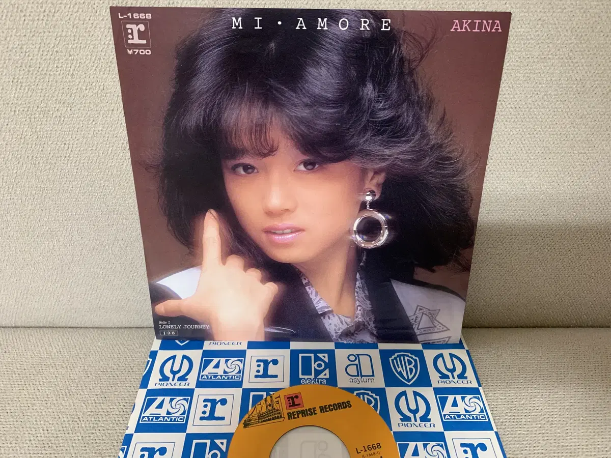 [JPOP] Akina Nakamori - Mi Amore 7"