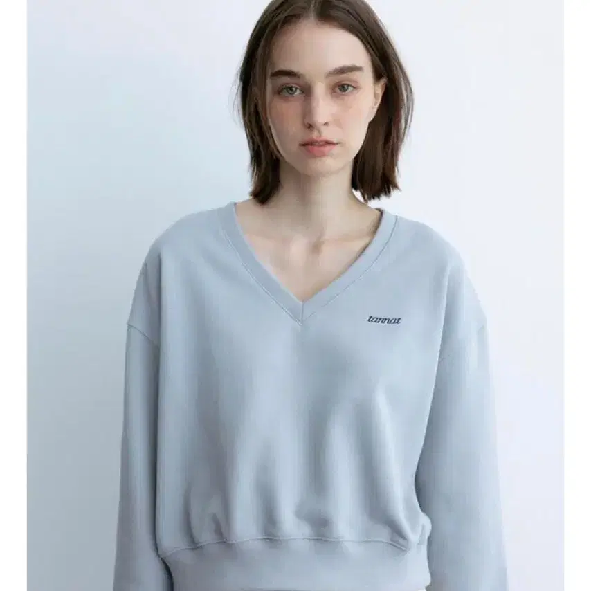 타낫 t/t V-neck sweatshirt