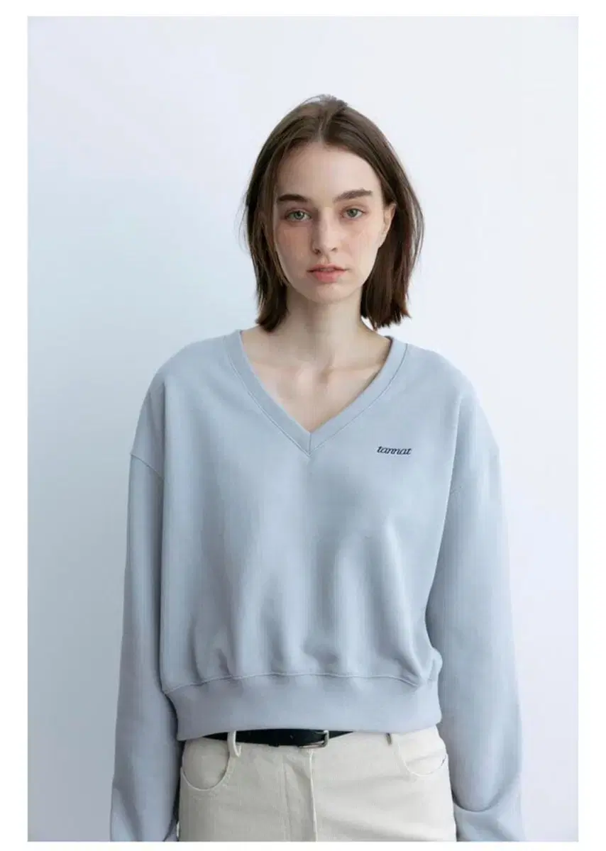 타낫 t/t V-neck sweatshirt