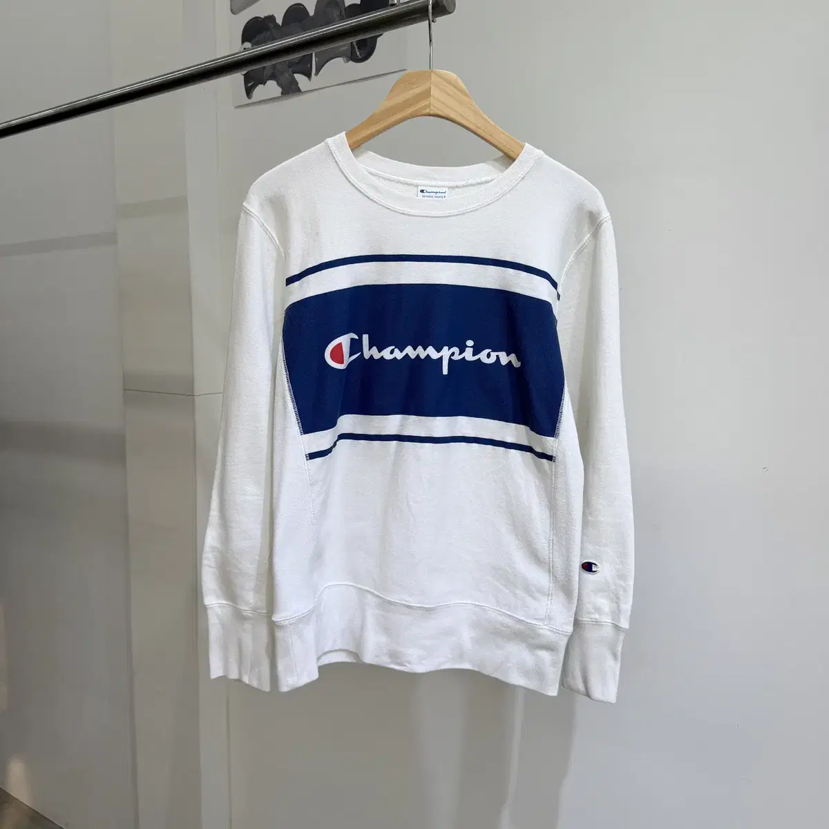 CHAMPION REVERSE WEAVE 화이트 맨투맨